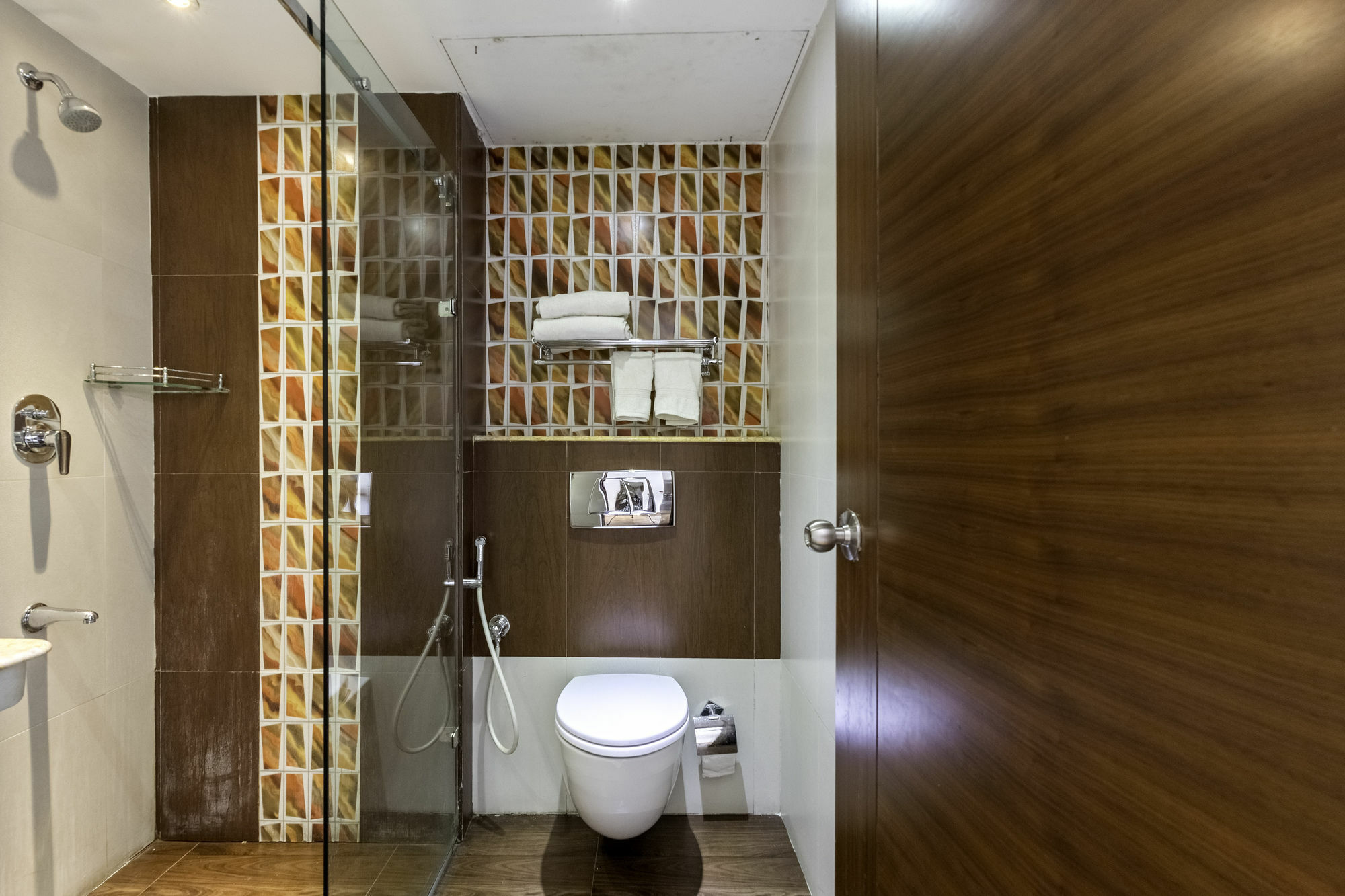 Hotel Treebo Trend J'S Five Two Boutique Čennai Exteriér fotografie