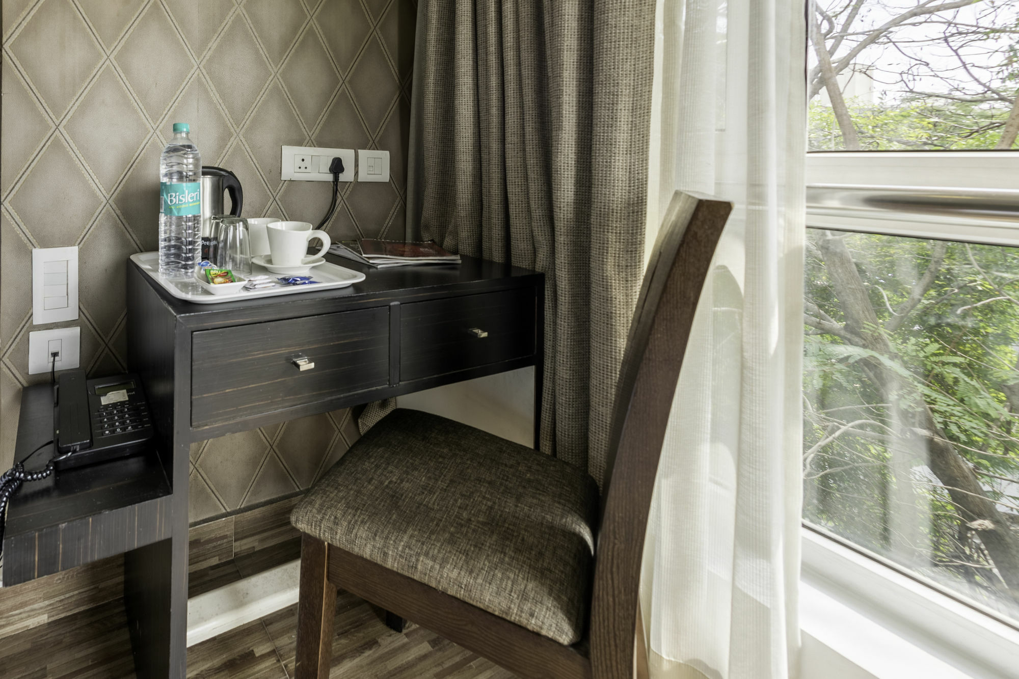 Hotel Treebo Trend J'S Five Two Boutique Čennai Exteriér fotografie